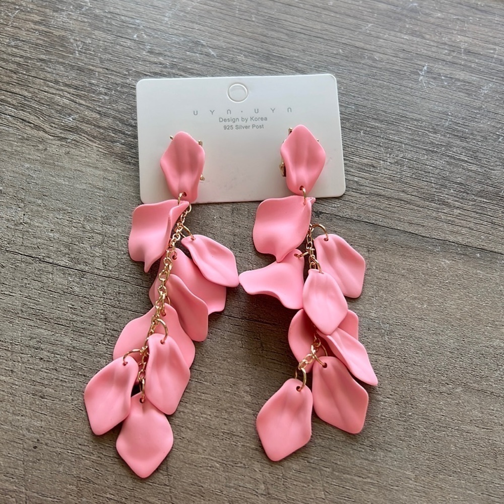 NEW Light Rose Petal Layered Dangle Earring